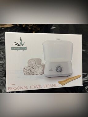 Serenity Home White Towel Steamer with Beige Wooden Tongs